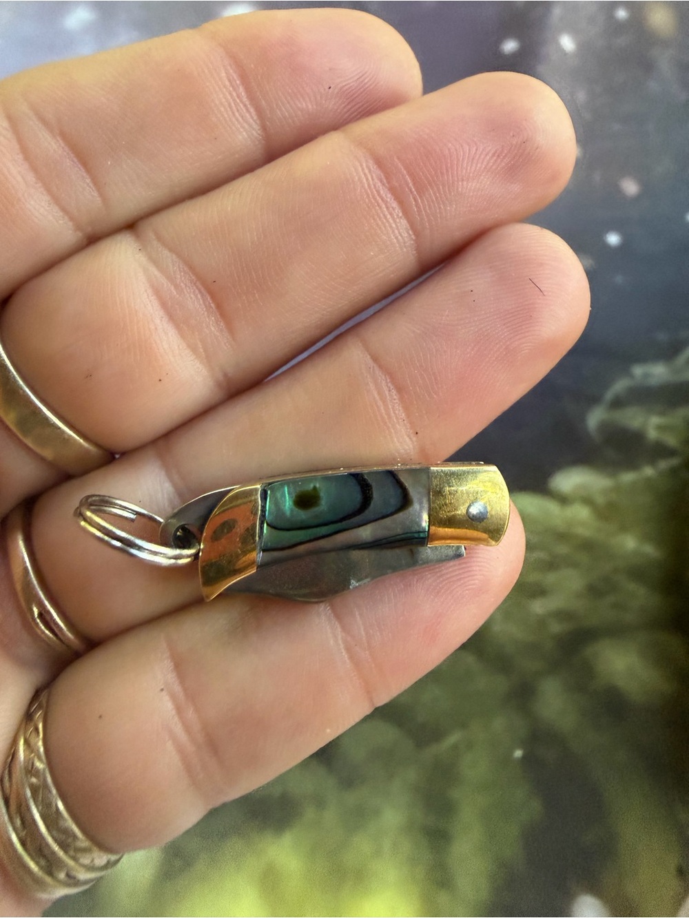 Mini Abalone Inlay Keychain Knife - Green Accent - Picture 5 of 5